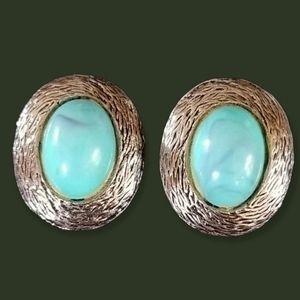 Vintage Mid Century Faux Turquoise Cabachon Silvertone Metal Clip Earrings